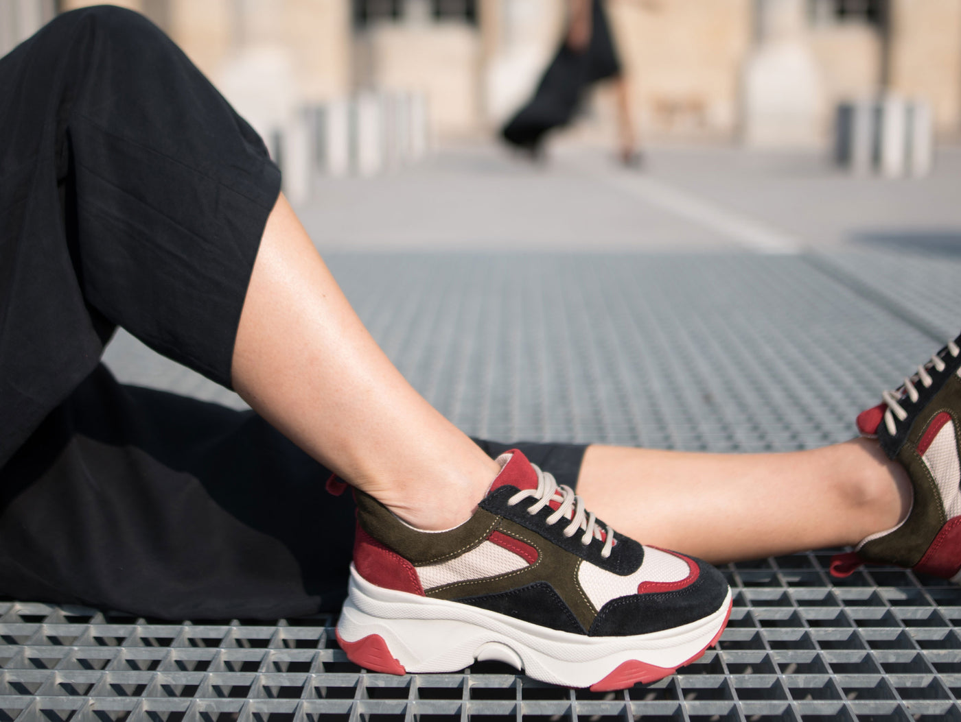 How to wear chunky sneakers or dad shoes?