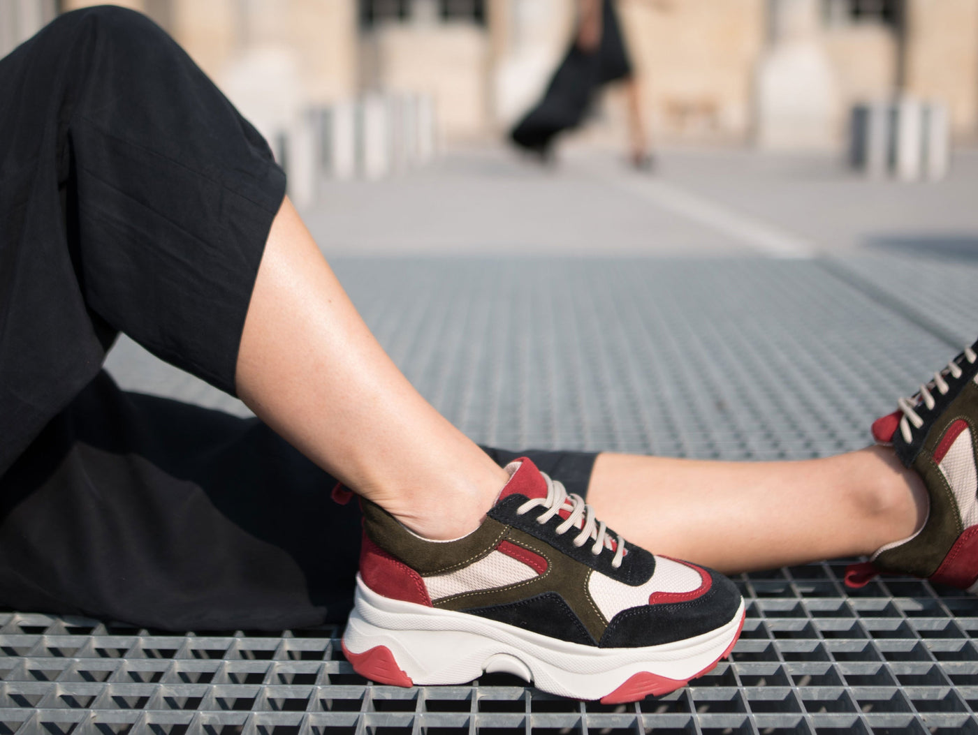 How to wear chunky sneakers or dad shoes?