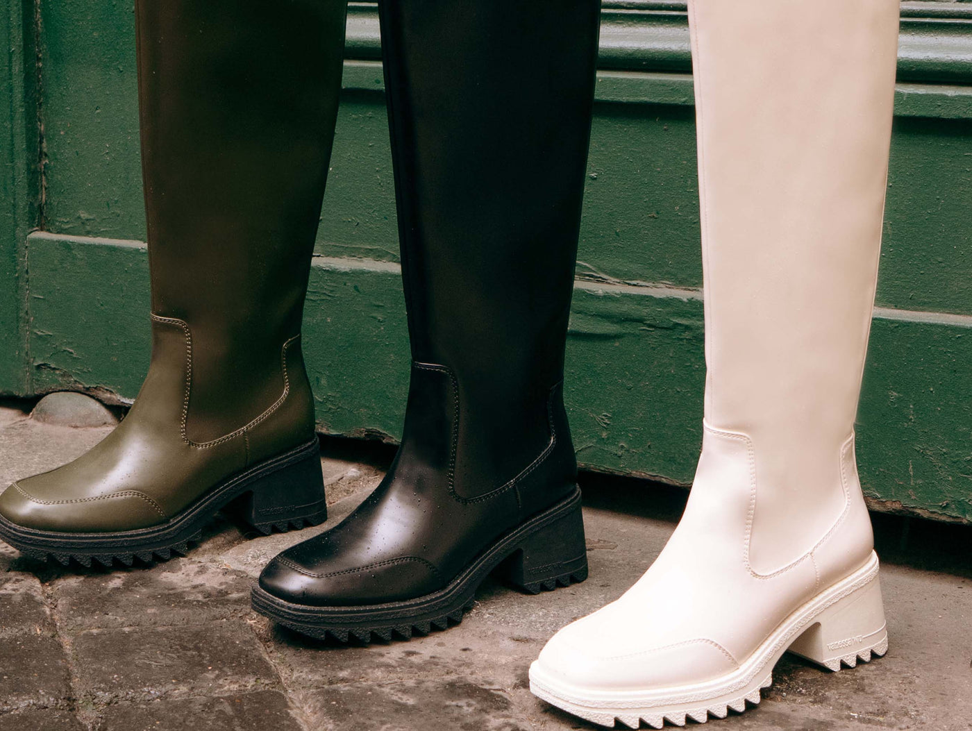Zooming in on the Winter 2023 fashion trends: a focus on boots!