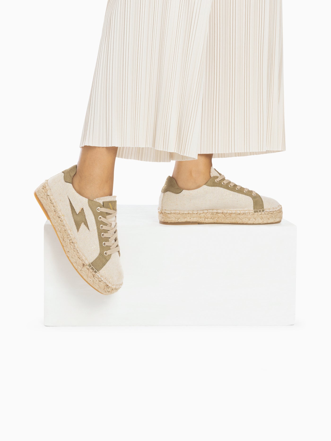 Baskets APRIL