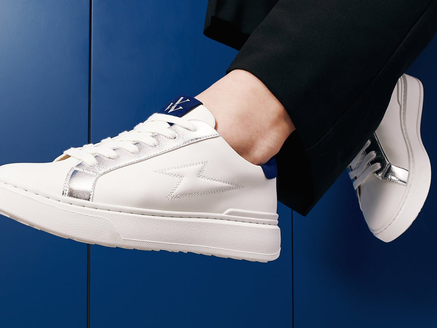 FASHION GUIDE: 4 ways to wear white sneakers!  