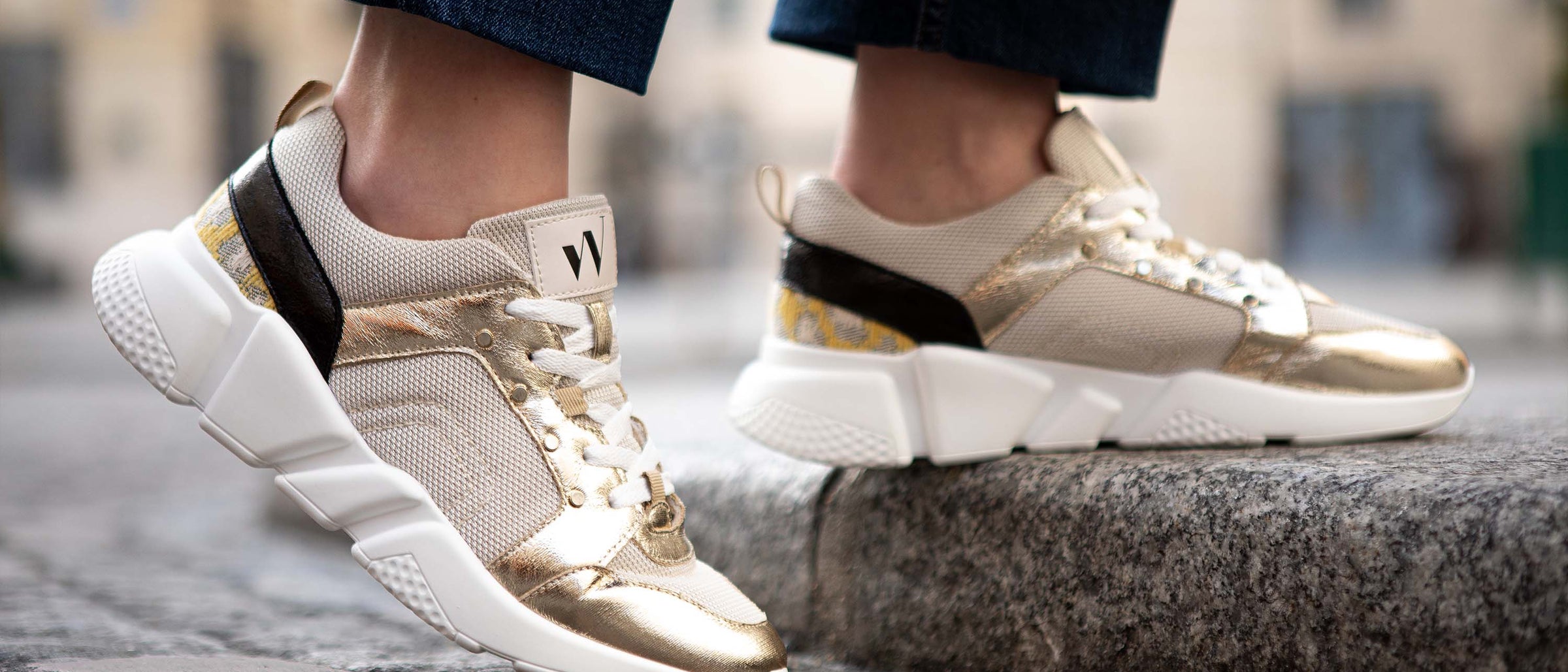 How to adopt metallic sneakers?