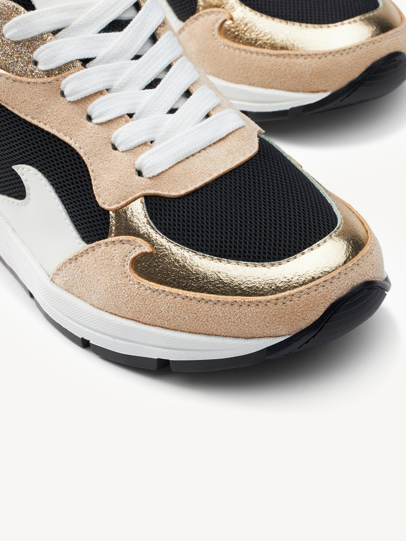 Sneakers PYRA Staple