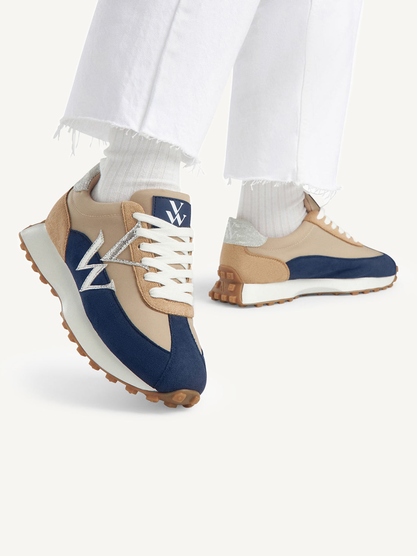 Sneakers FLOW Initials