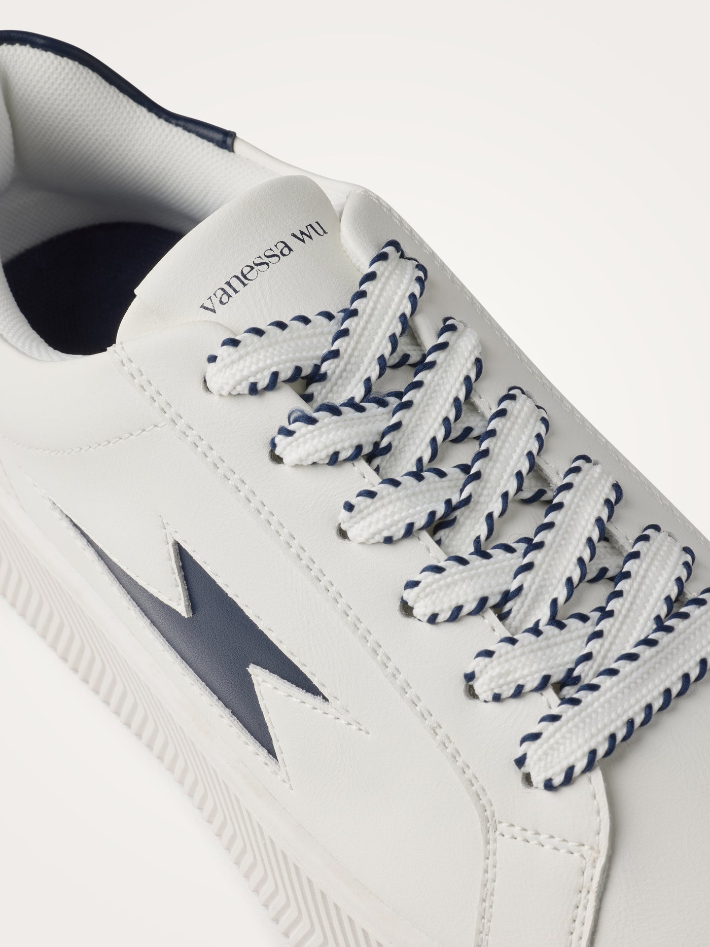 Sneakers JANE Emblem