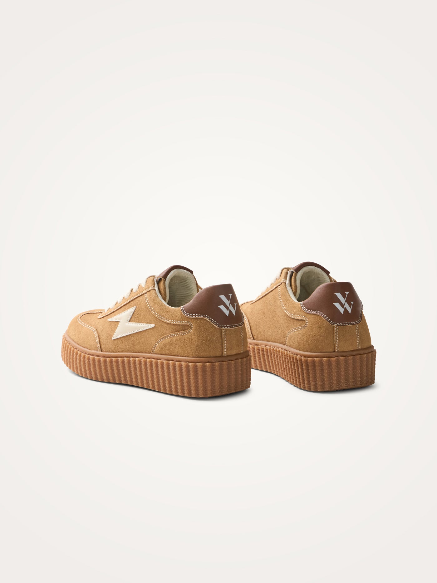 Baskets MAGGIE Emblem Lace