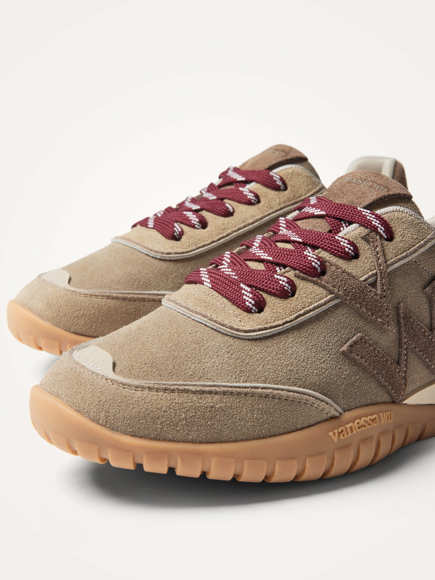 WAVE 1.86 sneakers