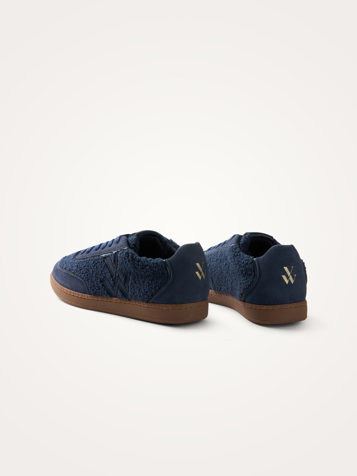 Baskets AURA Plush