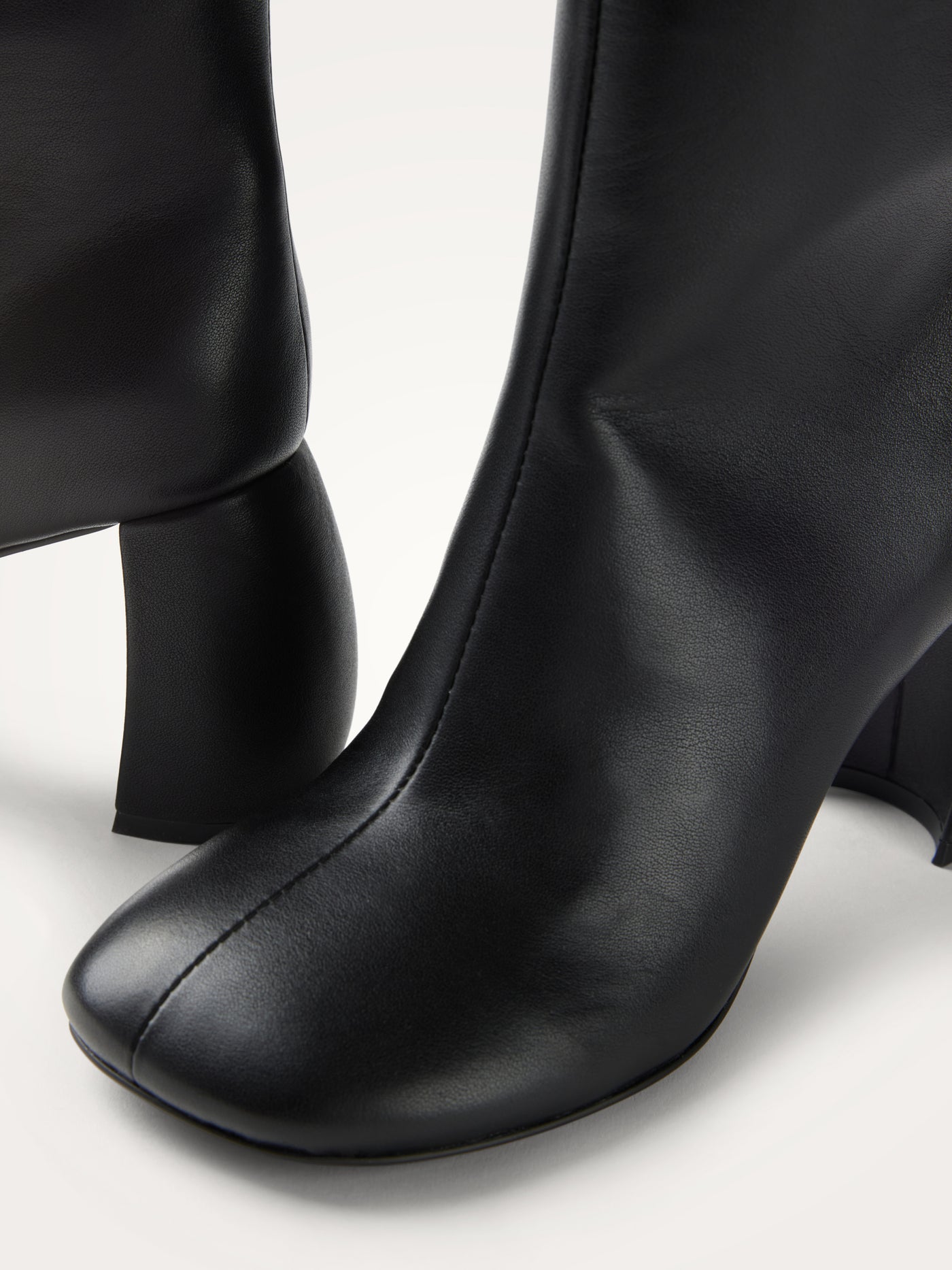 LUNA High boots