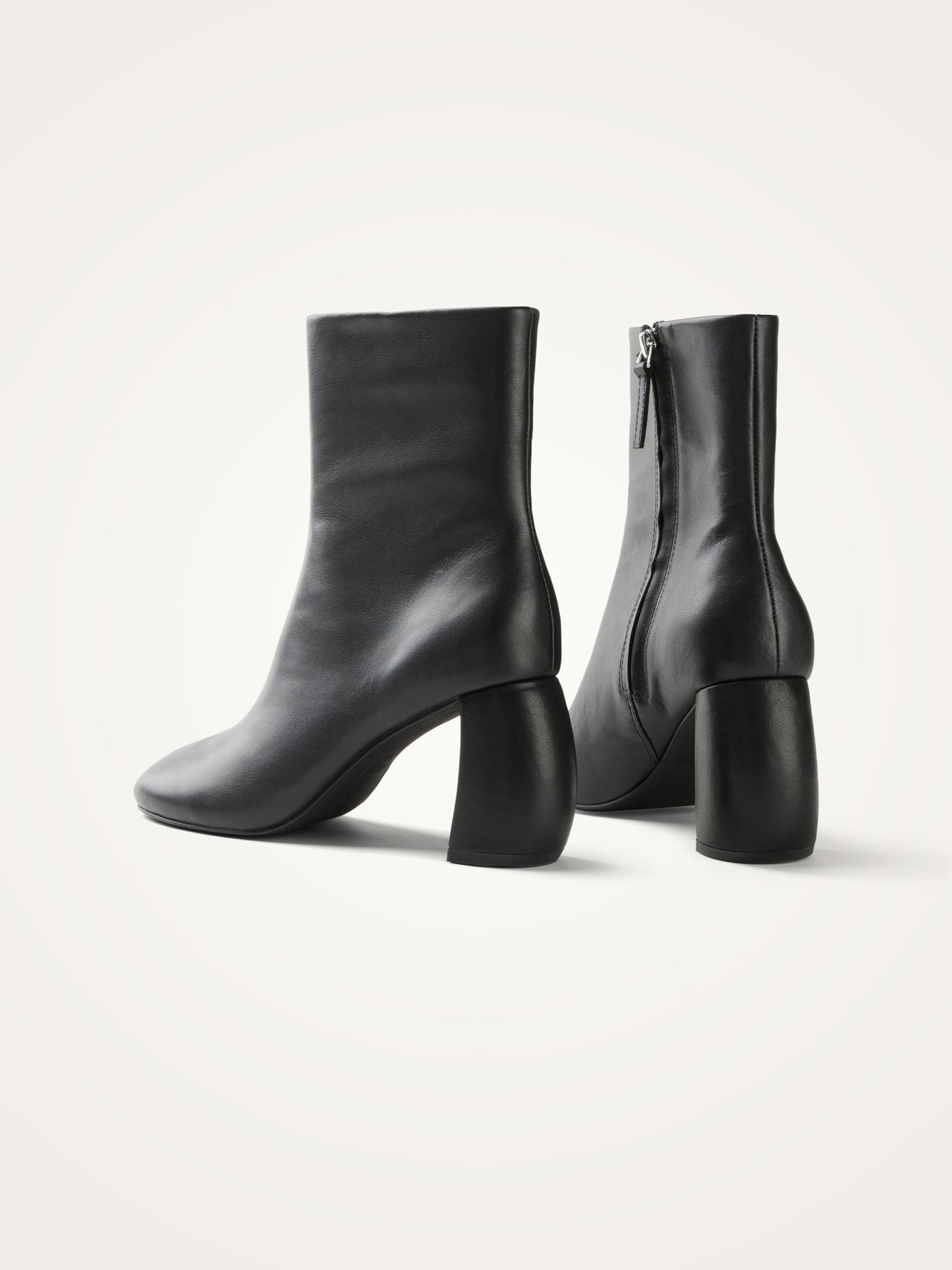 LUNA High ankle boots