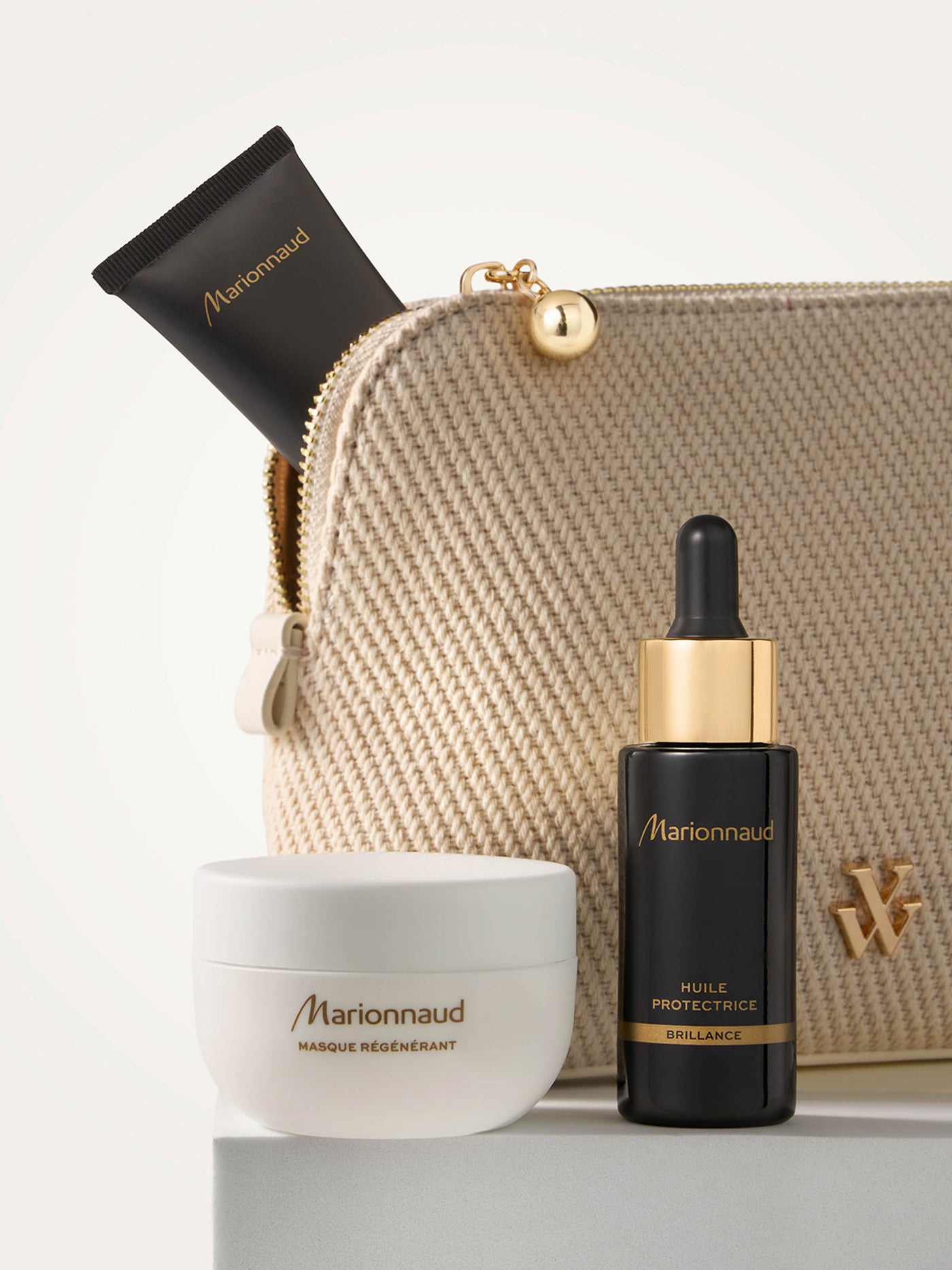 MAEVA Pouch | Vanessa Wu x Marionnaud 