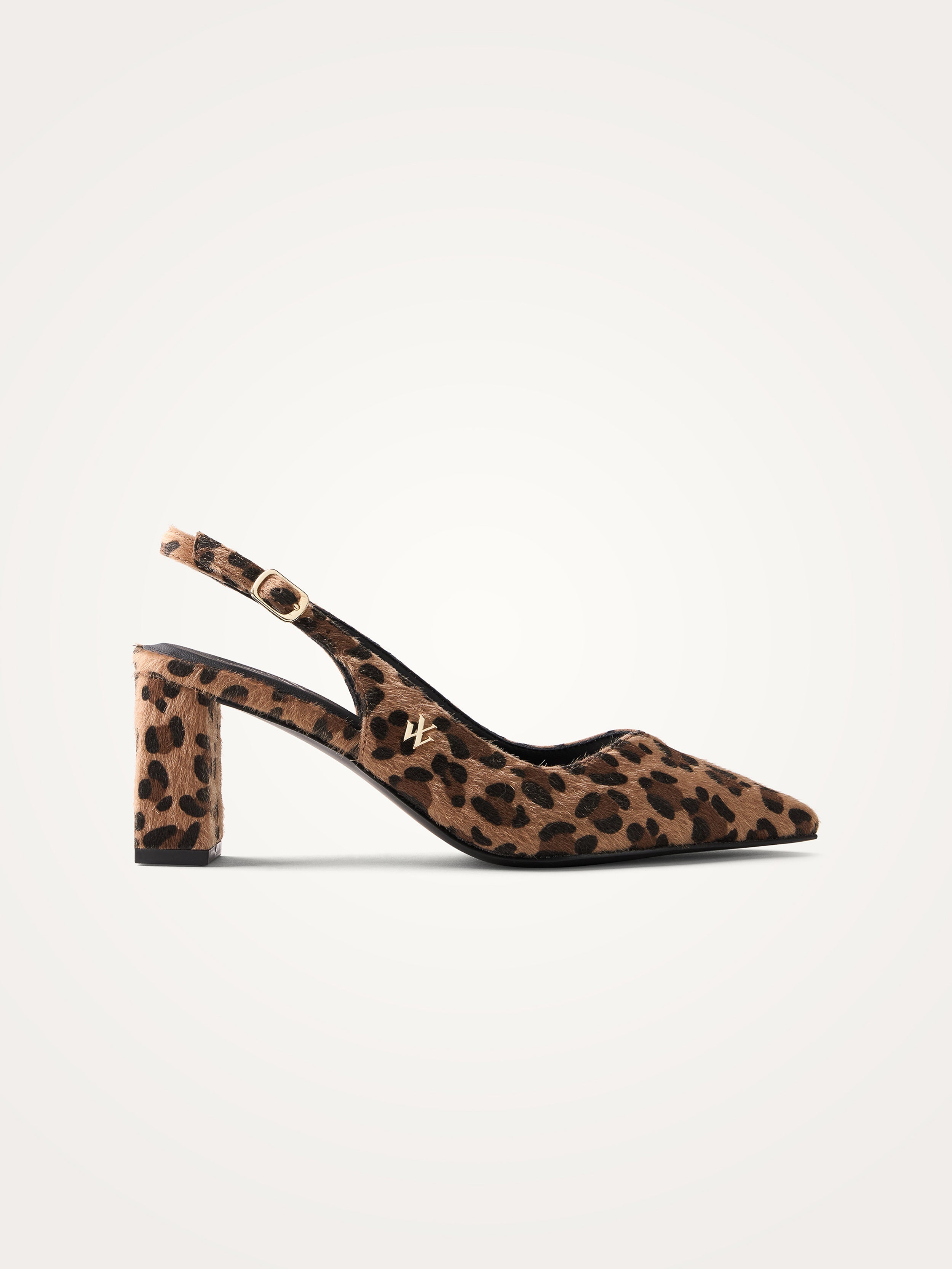Venus leopard slingback pumps with pointed toe • Vanessa Wu