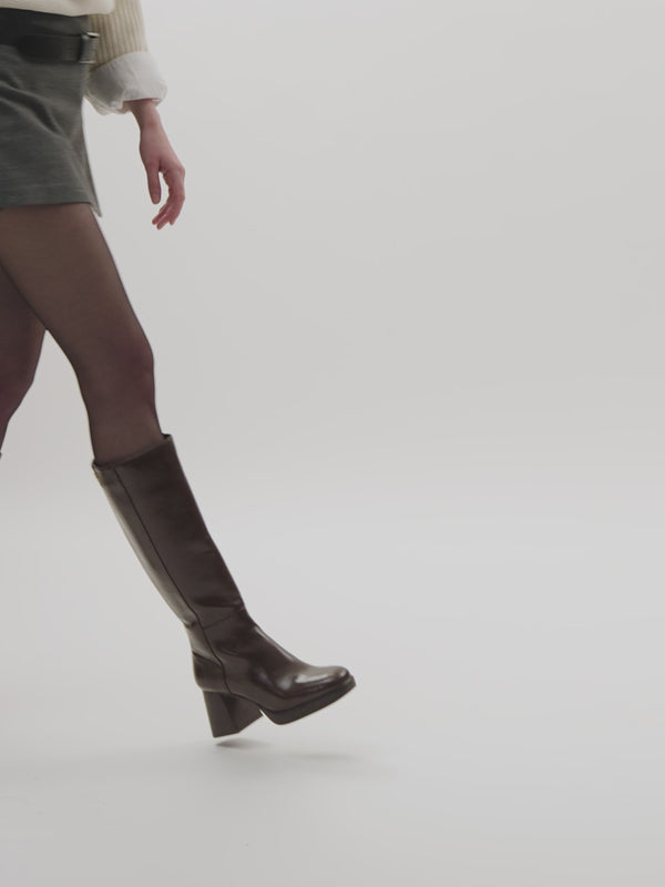 Bottes marron Vanessa Wu femme à plateforme et talon bois marron