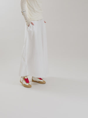 Vanessa Wu Baskets monogramme avec semelle rétro Femme Camel et Blanc 