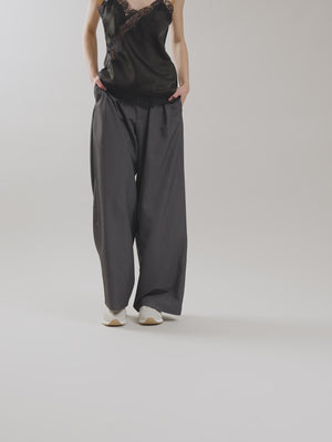 Vanessa Wu Baskets à empiècements latéraux avec semelle sporty Femme Gris