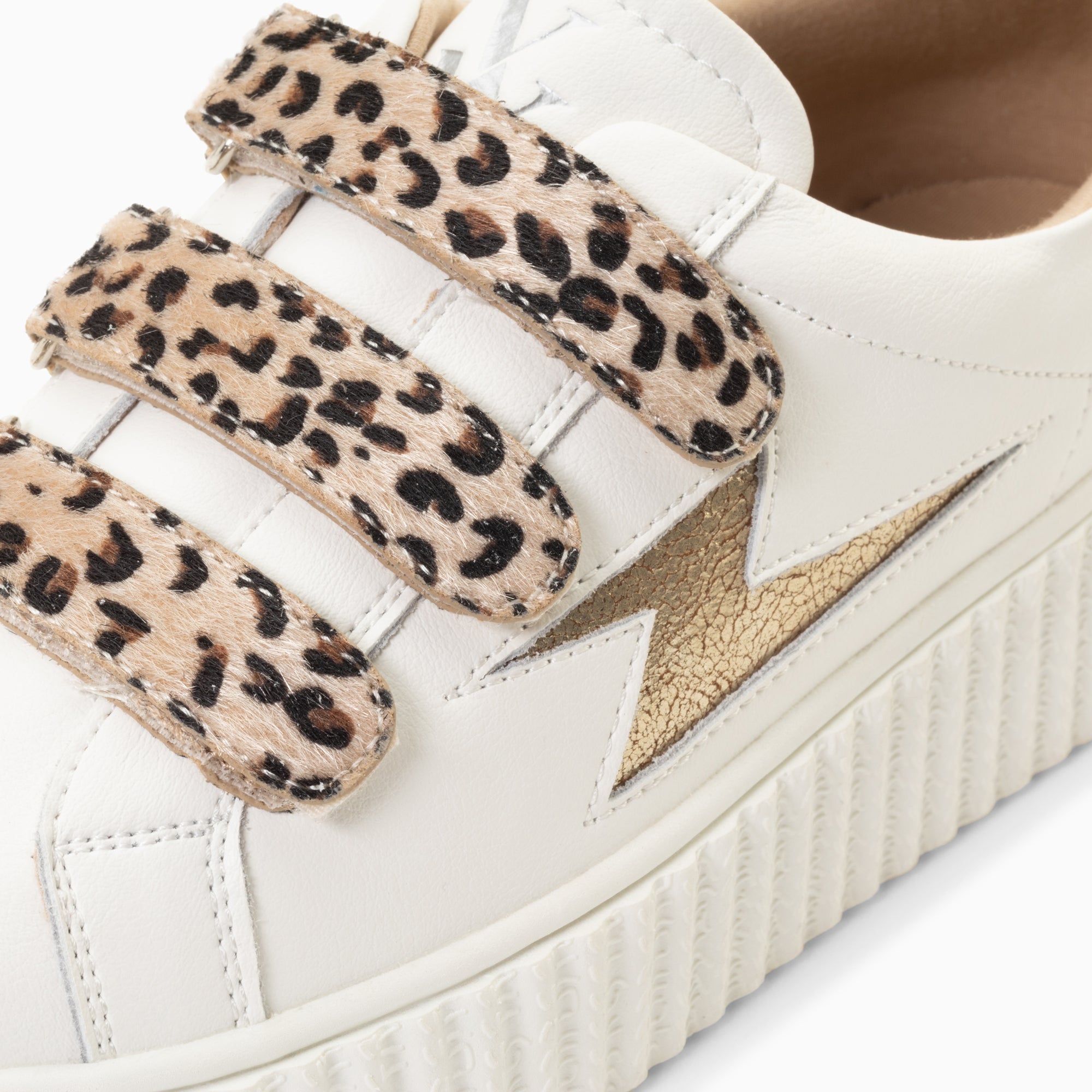 Baskets éclair Maggie-Jane blanc et or en cuir à scratchs léopard